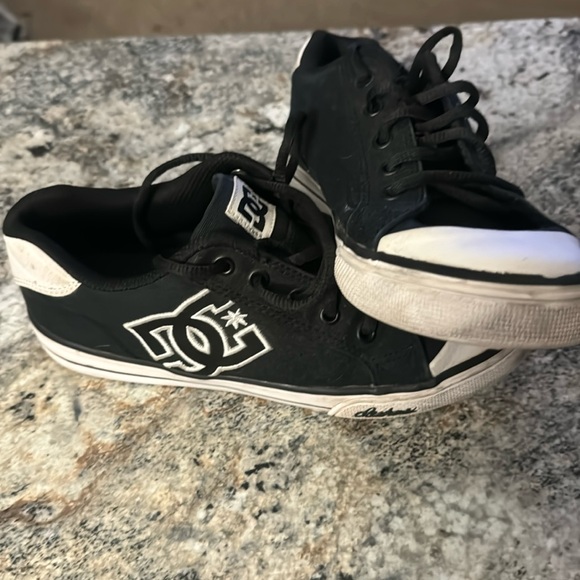 DC Other - Dc skate shoes youth size 3.5